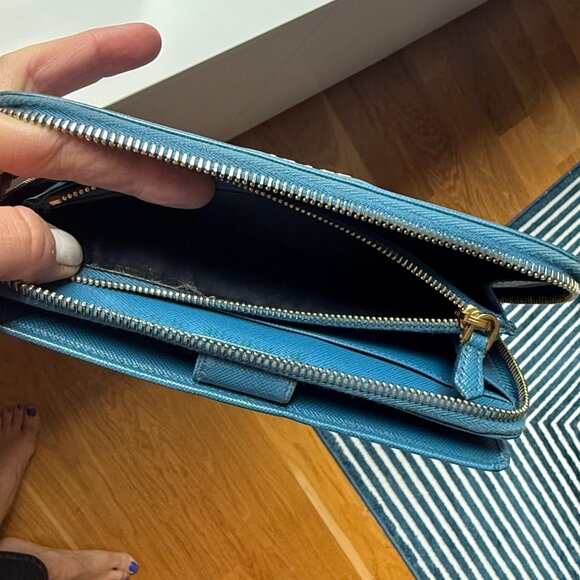 Prada Saffiano wallet - Picture 4 of 8